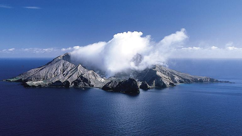 Volcano viewing in New Zealand